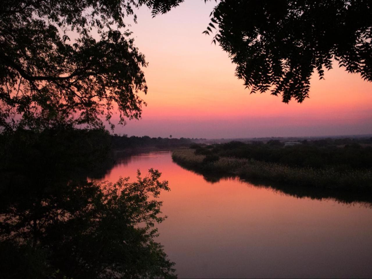 Kayova River Lodge Ndiyona Luaran gambar