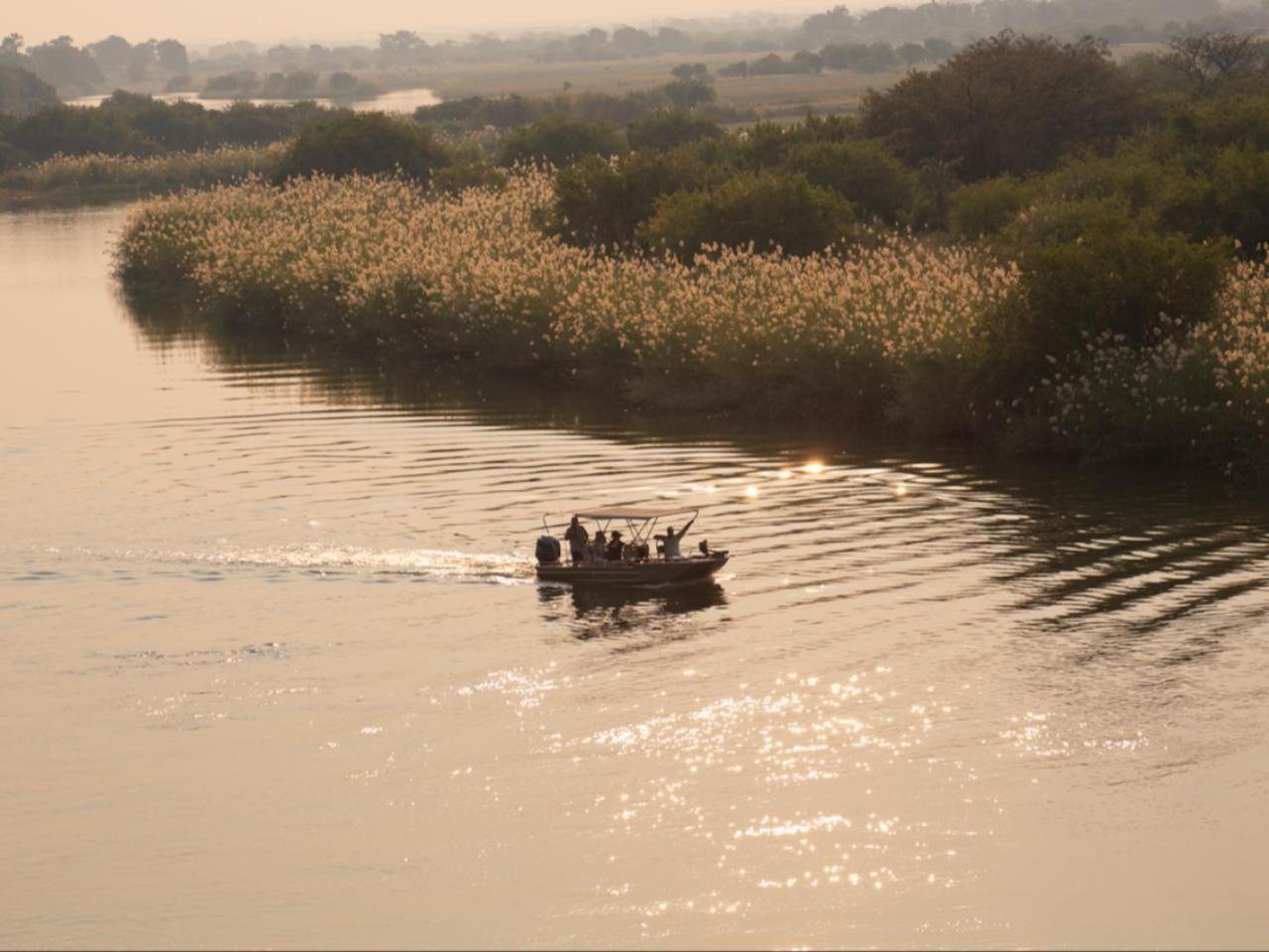 Kayova River Lodge Ndiyona Luaran gambar